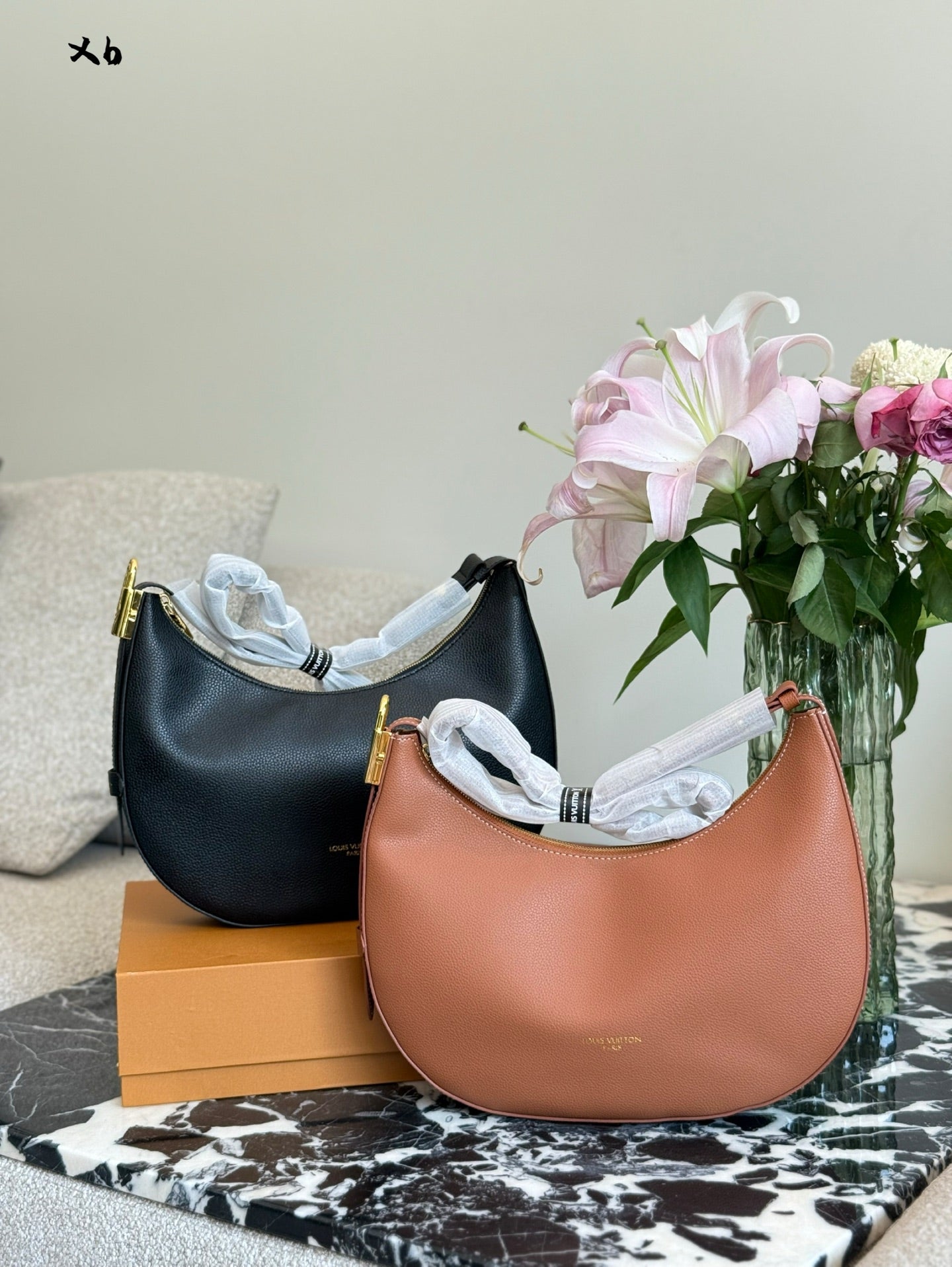 The Siena Curve Shoulder Bag